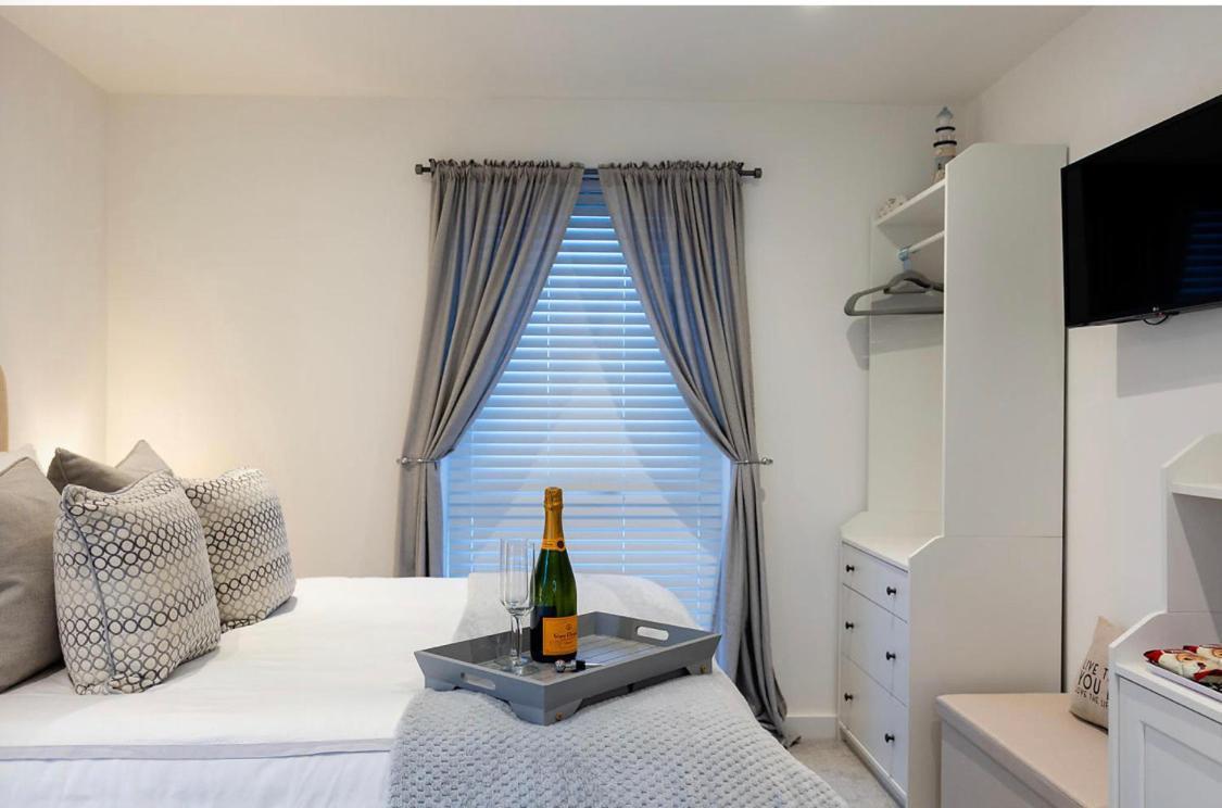Sea Esta Guesthouse Mudeford Ngoại thất bức ảnh