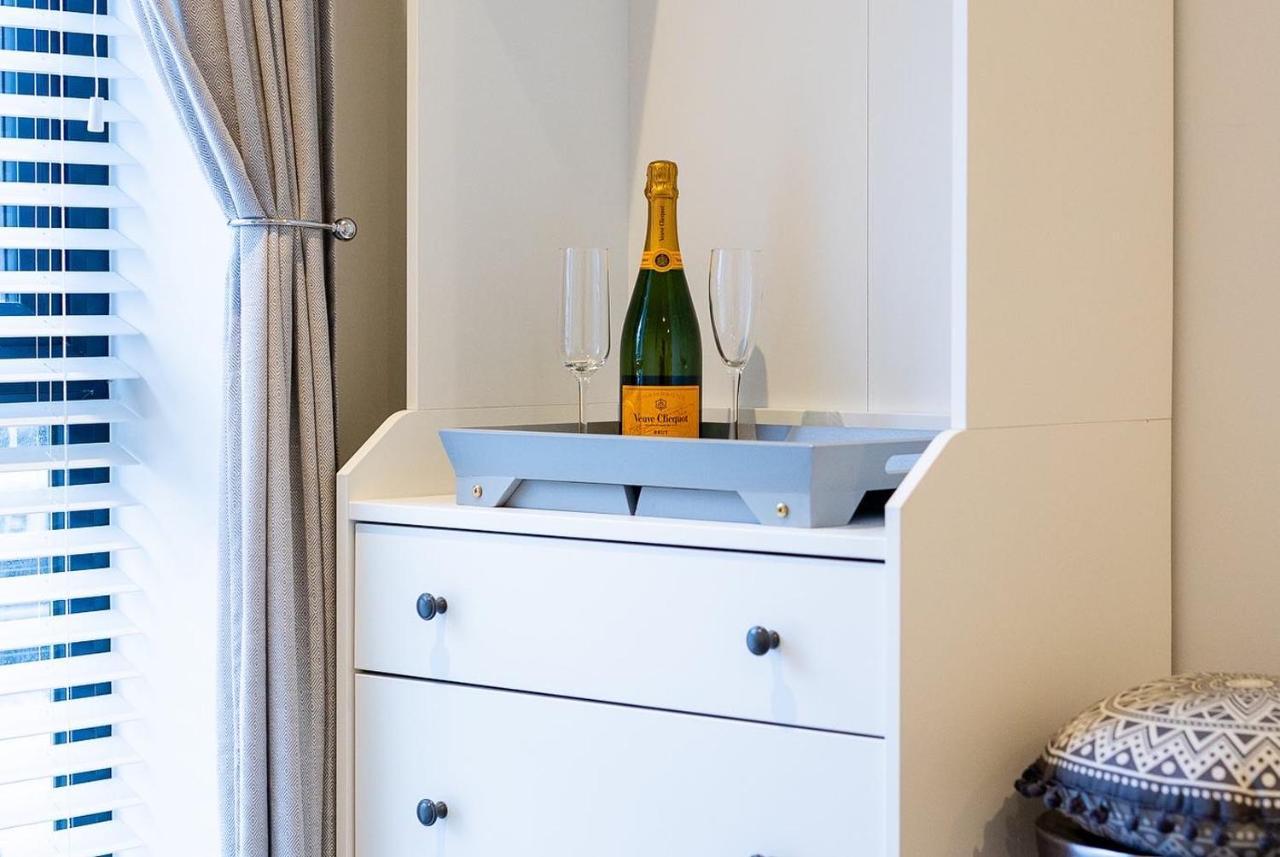 Sea Esta Guesthouse Mudeford Ngoại thất bức ảnh
